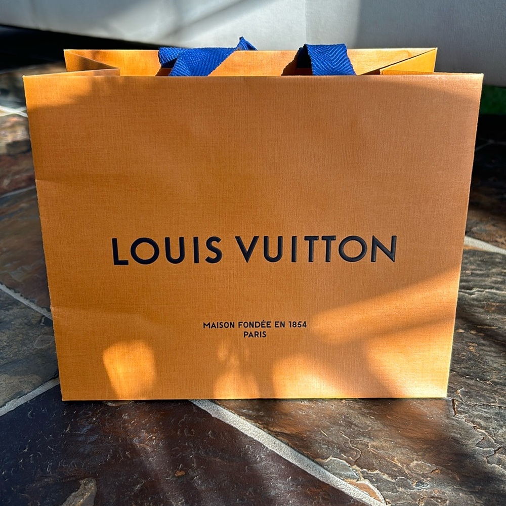 Louis Vuitton retail bag